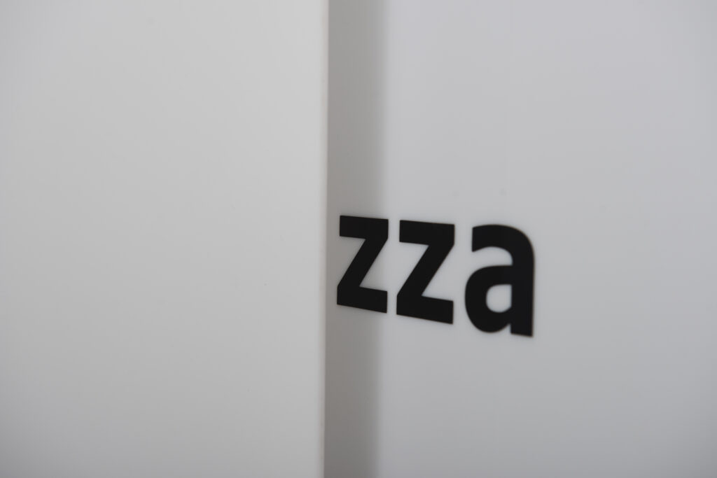 Stanisław Dróżdż, Bez tytułu (zza), wydruk, pleksi, 80,5 x 60,5 x 6,8 cm, 2008, © Fot. Sylwia Mucha | Dzięki uprzejmości FOLTA Collection